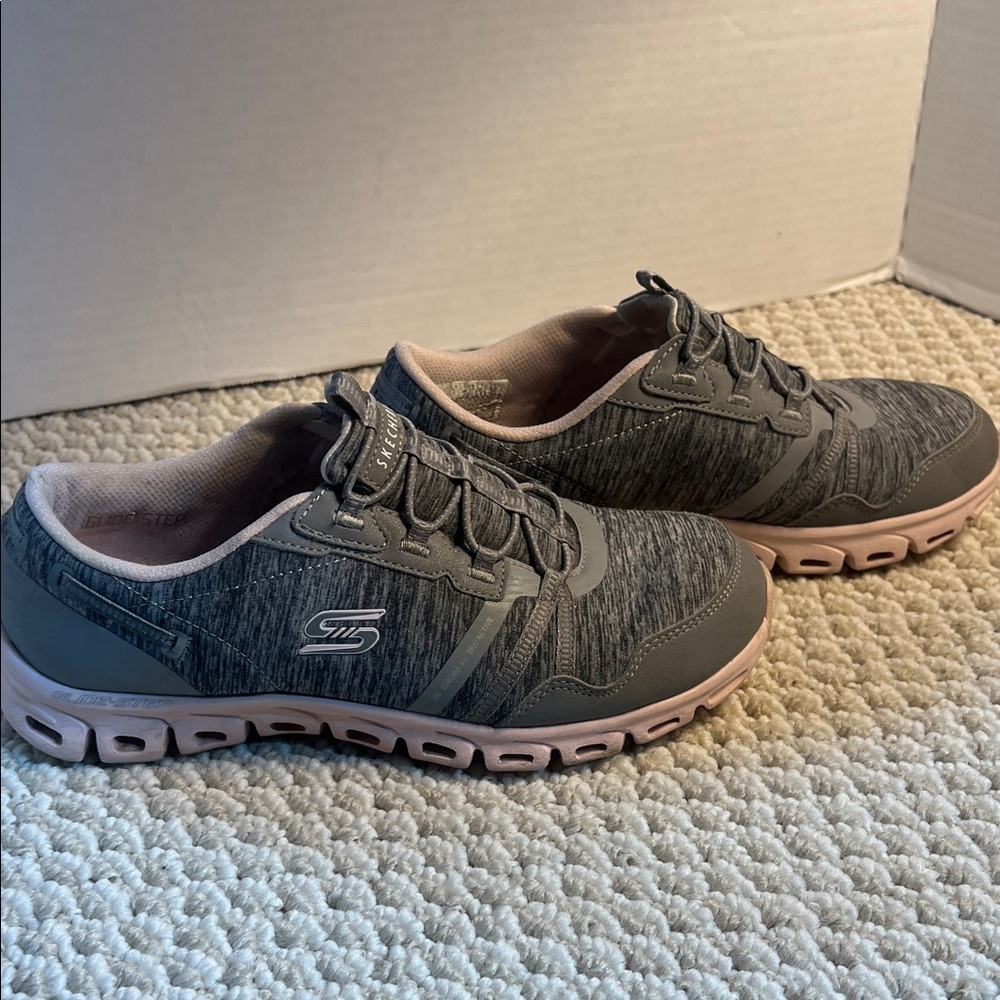 Skechers Gray and Pink Athletic Shoes - Picture 5 of 10